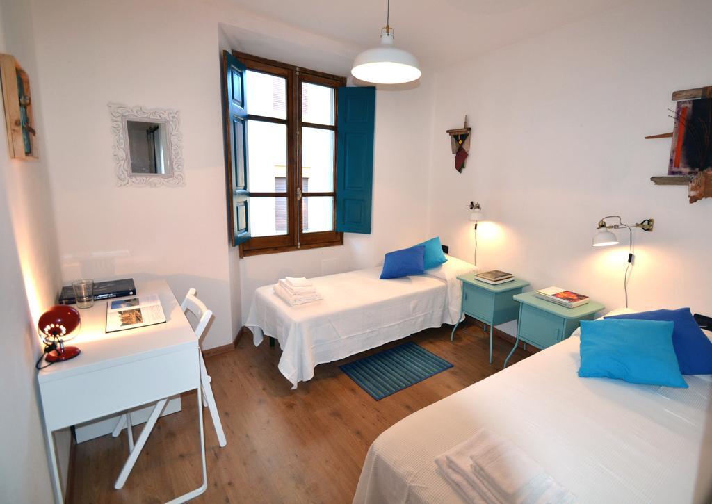 Il Bandito Re Hotel Nuoro  Bagian luar foto