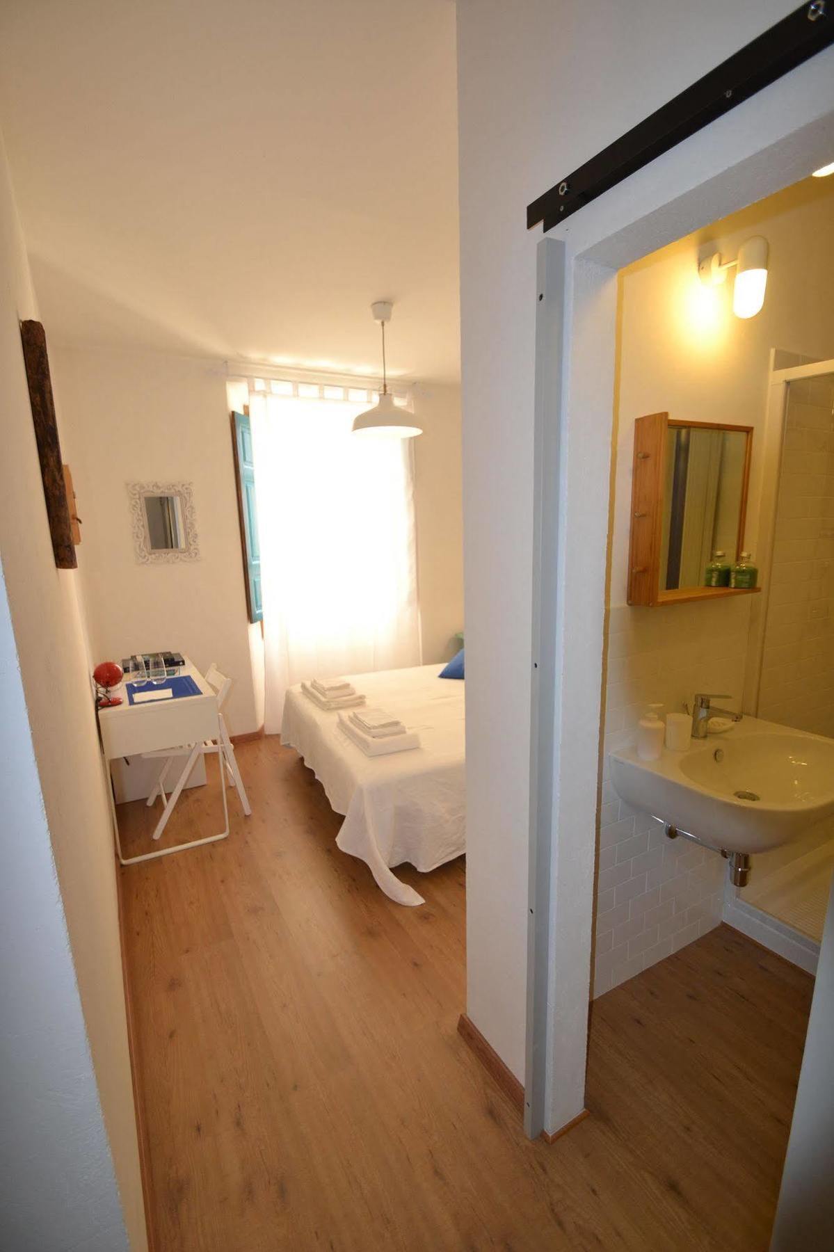 Il Bandito Re Hotel Nuoro  Bagian luar foto