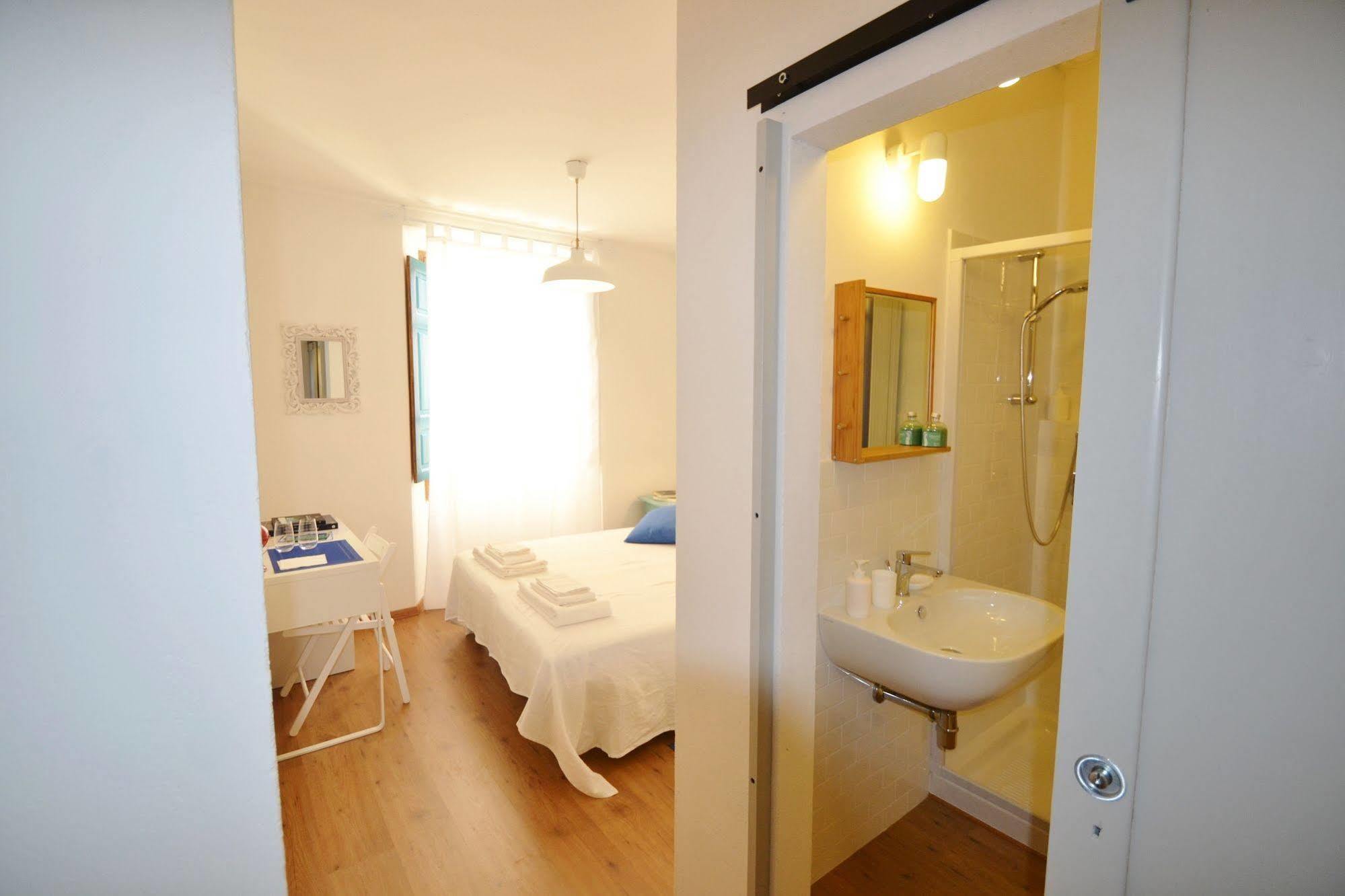 Il Bandito Re Hotel Nuoro  Bagian luar foto